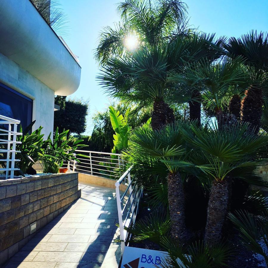 Foglie D' Acqua Bed & Breakfast Bisceglie Exterior photo